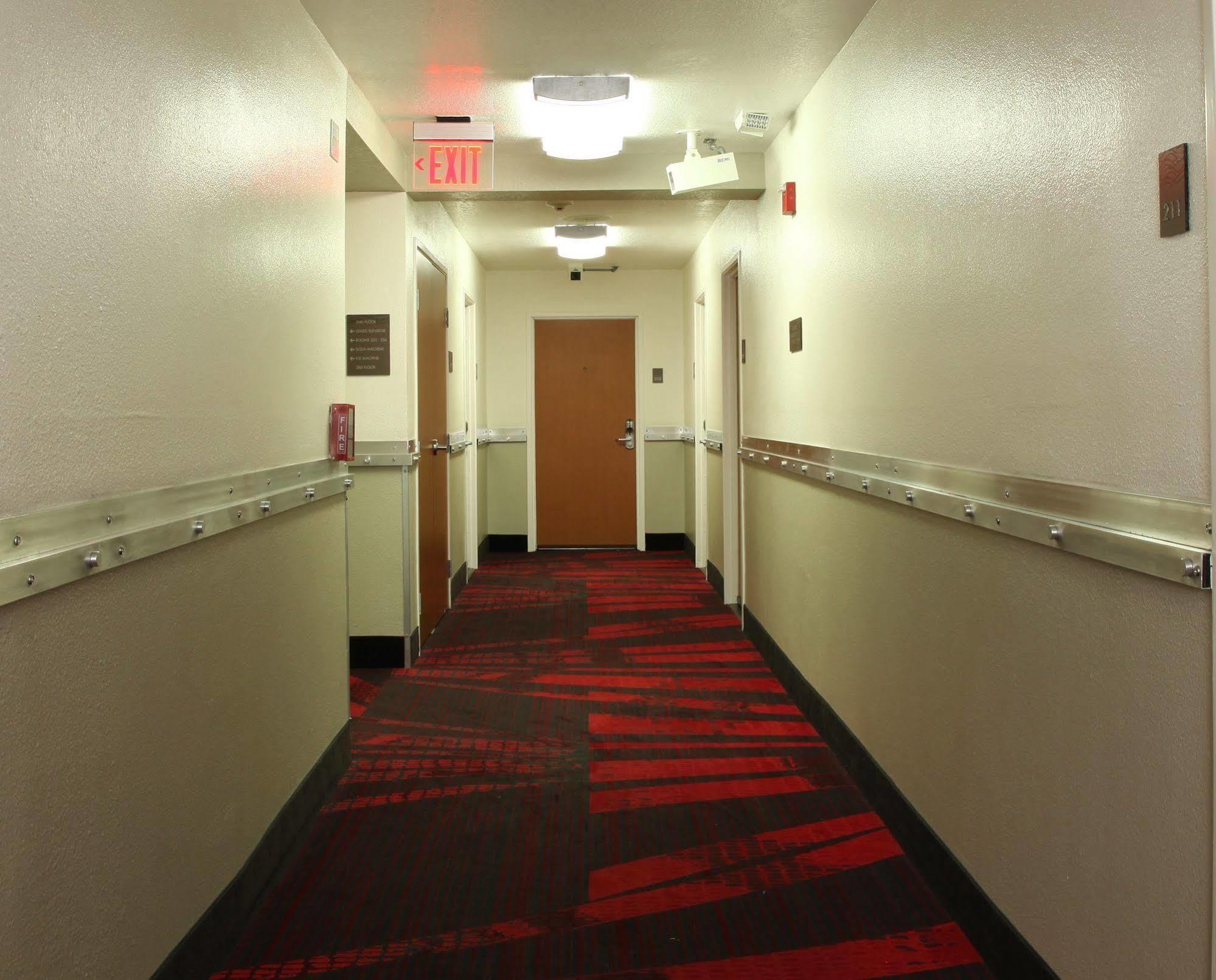 Comfort Inn Los Angeles Near Hollywood Экстерьер фото